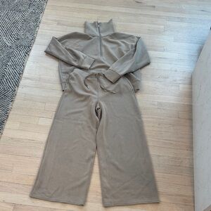 SPANX Taupe Track Pants & Jogger Set